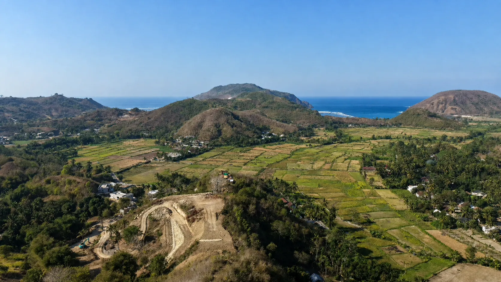 2.1-Hectare Freehold Land with Views over Three Bays in Mawun